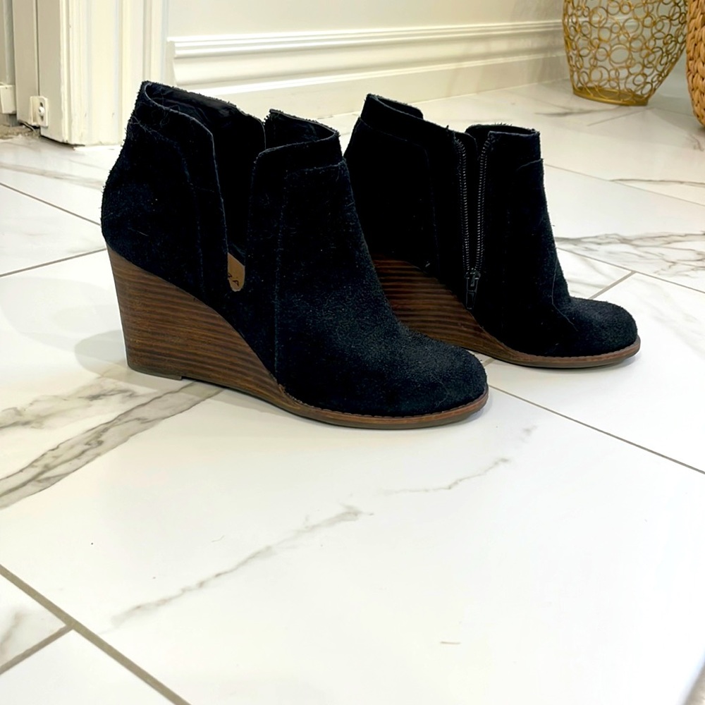 Lucky Brand Suede Wedge Booties Size 6.5